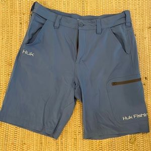 HUK Next Level 10.5” Mens Fishing Shorts size Large Performance Fabrics Cargo